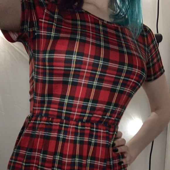 Cute plaid dress - Picture 2 of 2